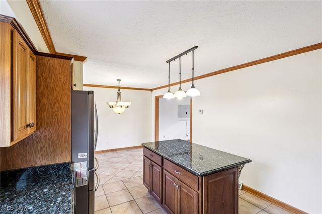 1470 Turnberry Drive, Youngstown, OH 44512