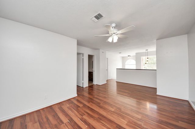 8026 Big Oak Trail Drive, Houston, TX 77040