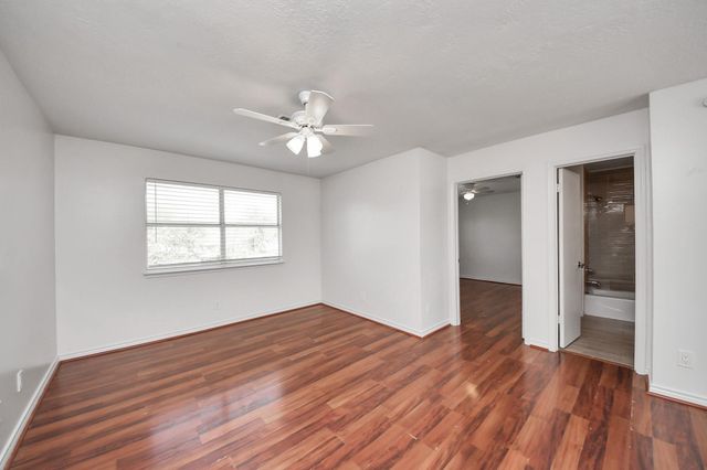 8026 Big Oak Trail Drive, Houston, TX 77040