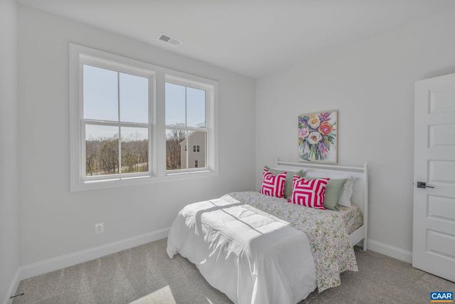 125 MARCELLA ST, Charlottesville, VA 22911