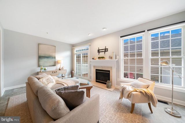 12044 CHESTNUT GLEN RD, Clarksburg, MD 20871