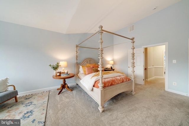 12044 CHESTNUT GLEN RD, Clarksburg, MD 20871