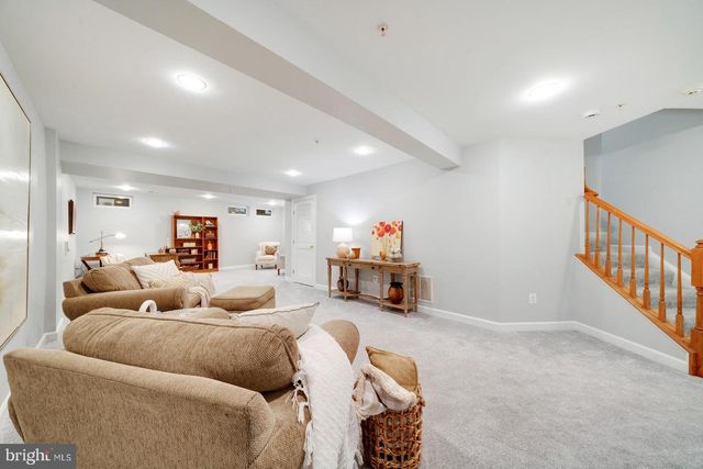 12044 CHESTNUT GLEN RD, Clarksburg, MD 20871