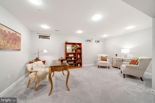 12044 CHESTNUT GLEN RD, Clarksburg, MD 20871