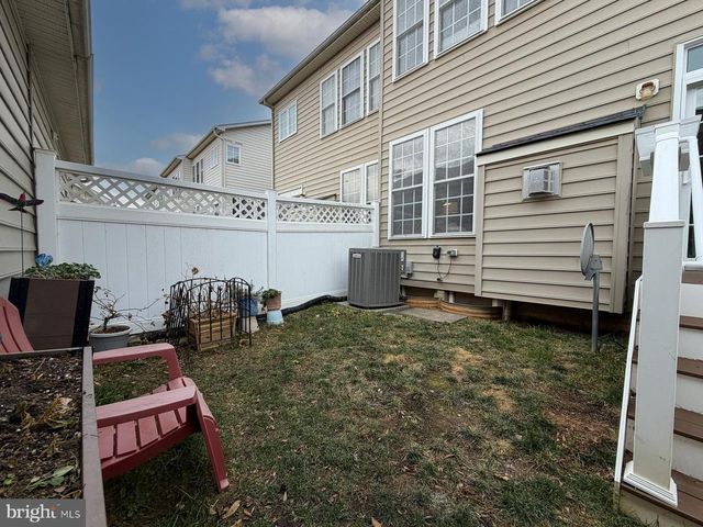 12044 CHESTNUT GLEN RD, Clarksburg, MD 20871