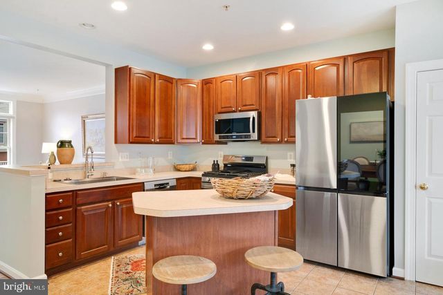 12044 CHESTNUT GLEN RD, Clarksburg, MD 20871