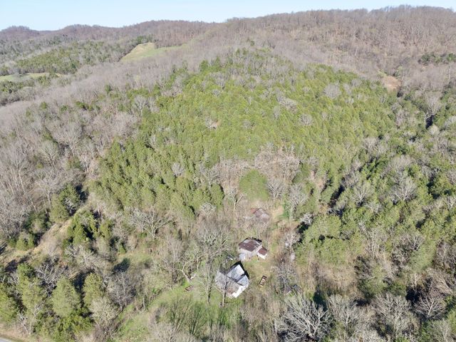 3780 Hurricane Creek Rd, Woodbury, TN 37190
