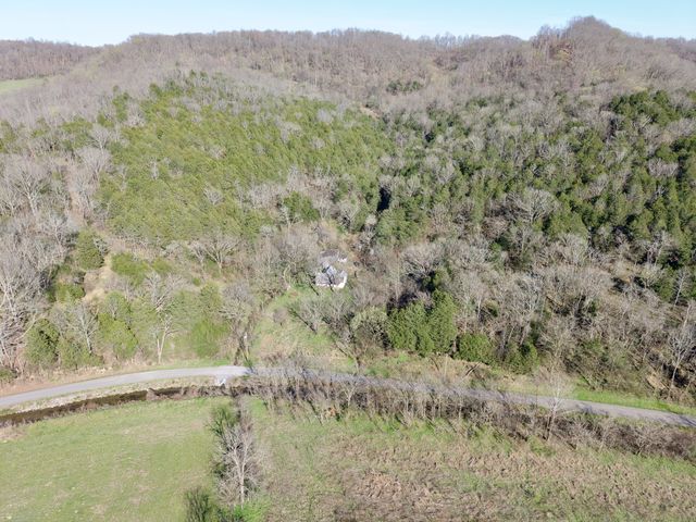3780 Hurricane Creek Rd, Woodbury, TN 37190