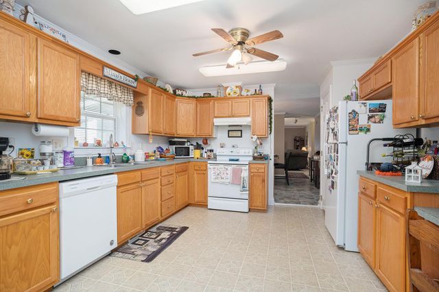 4441 Manitook Dr., Little River, SC 29566
