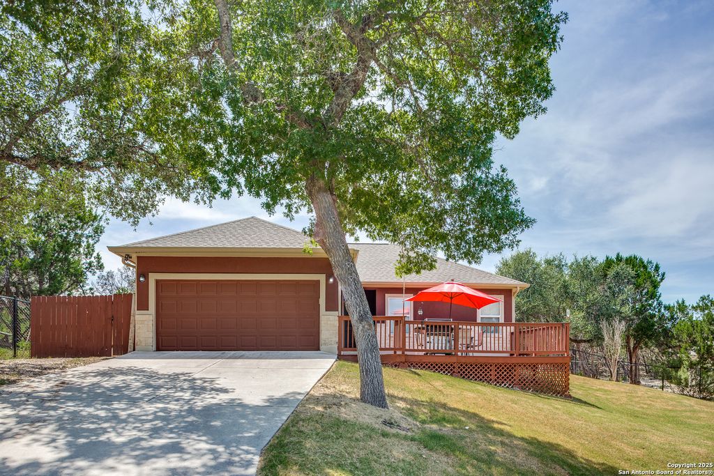 1192 Desiree, Canyon Lake, TX 78133