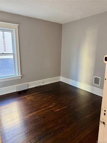 39 Innis Avenue, Poughkeepsie, NY 12601