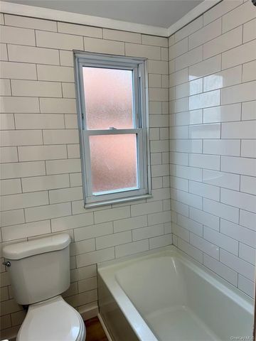 39 Innis Avenue, Poughkeepsie, NY 12601