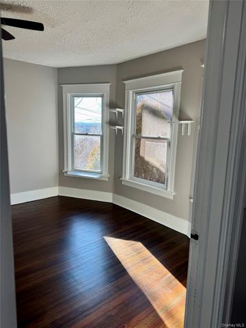 39 Innis Avenue, Poughkeepsie, NY 12601