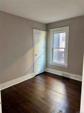 39 Innis Avenue, Poughkeepsie, NY 12601