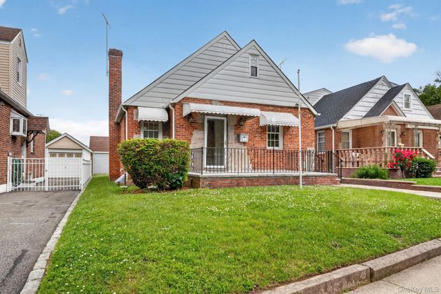 8311 Little Neck Parkway, Glen Oaks, NY 11004