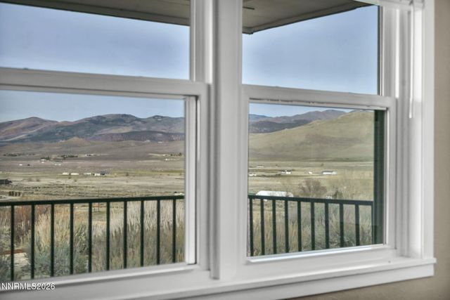 45 Arabian Way, Reno, NV 89508