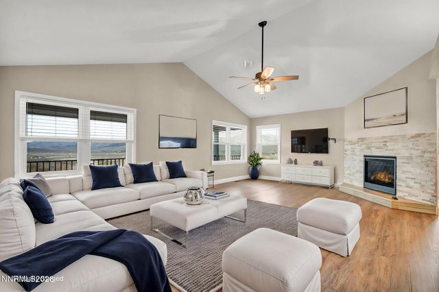 45 Arabian Way, Reno, NV 89508