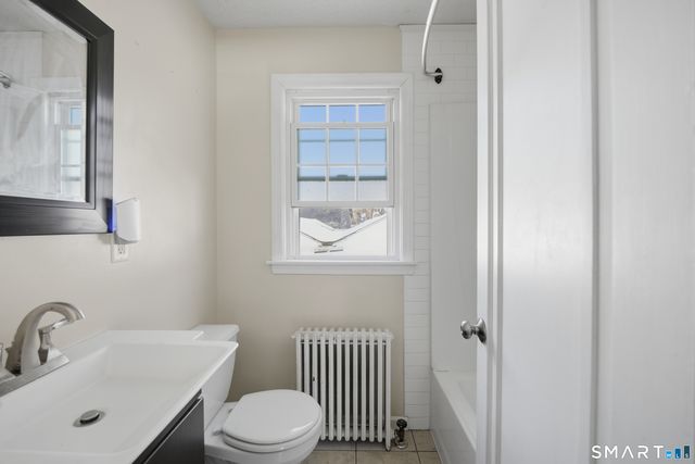 95 Middle Turnpike West APT B4, Manchester, CT 06040