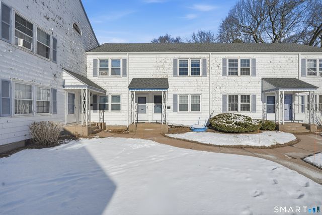 95 Middle Turnpike West APT B4, Manchester, CT 06040