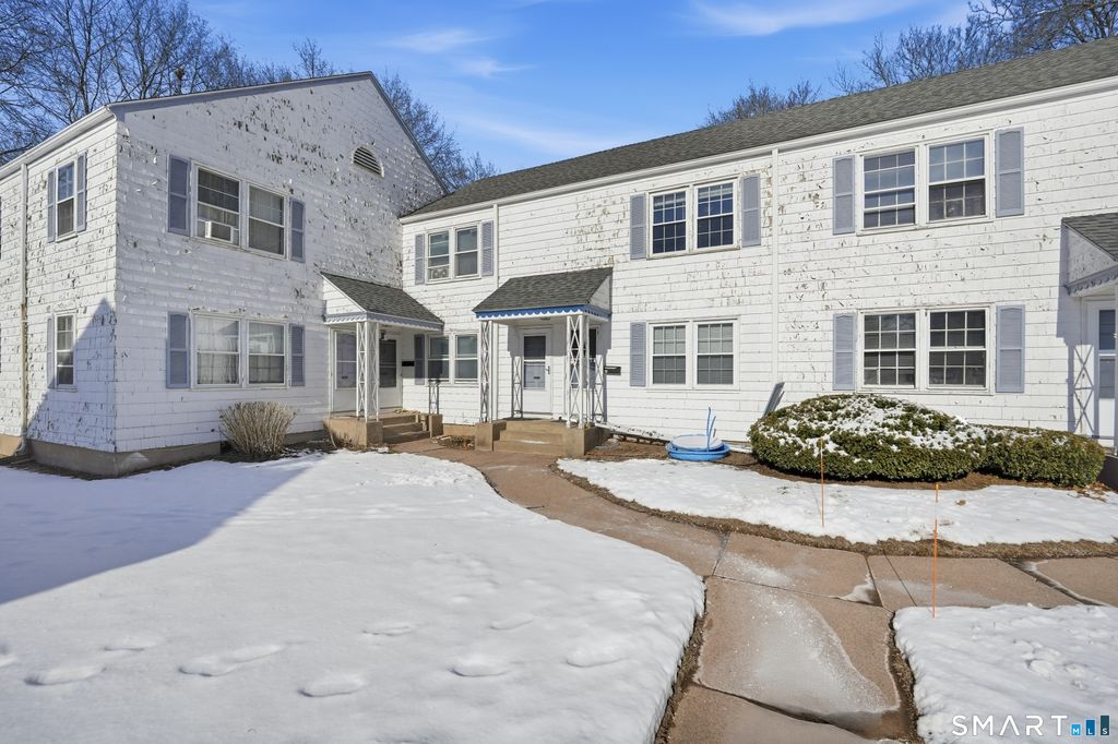 95 Middle Turnpike West APT B4, Manchester, CT 06040