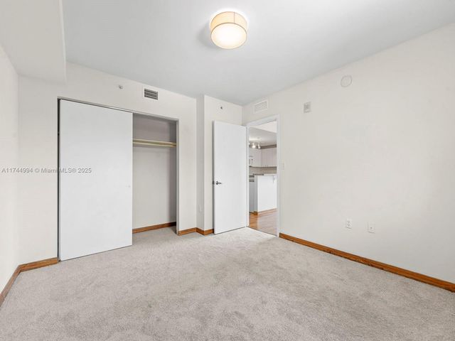 2740 SW 28th Ter 508, Miami, FL 33133