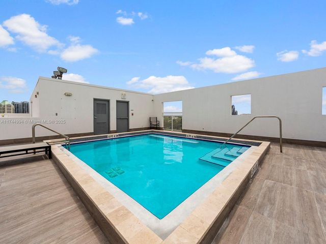 2740 SW 28th Ter 508, Miami, FL 33133