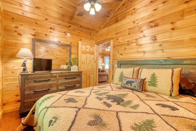 215 The Woods Road, Mineral Bluff, GA 30559