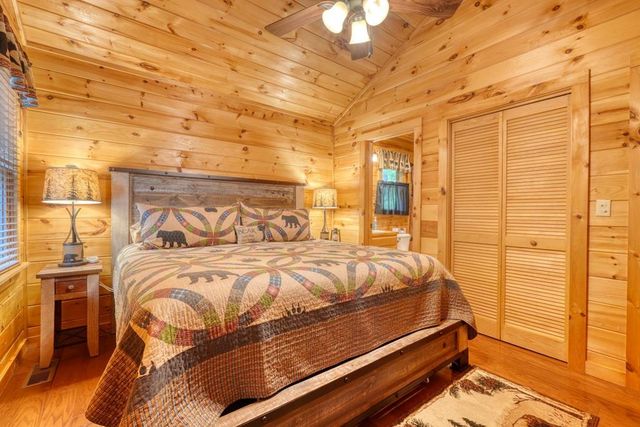 215 The Woods Road, Mineral Bluff, GA 30559