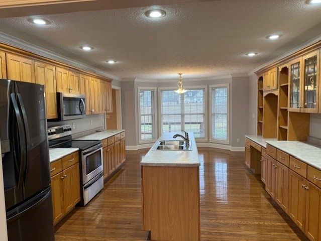 368 Stillwater Drive, Paris, TN 38242