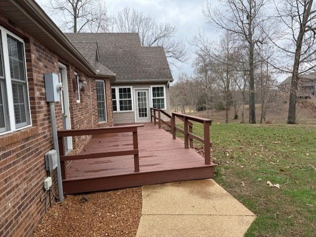 368 Stillwater Drive, Paris, TN 38242