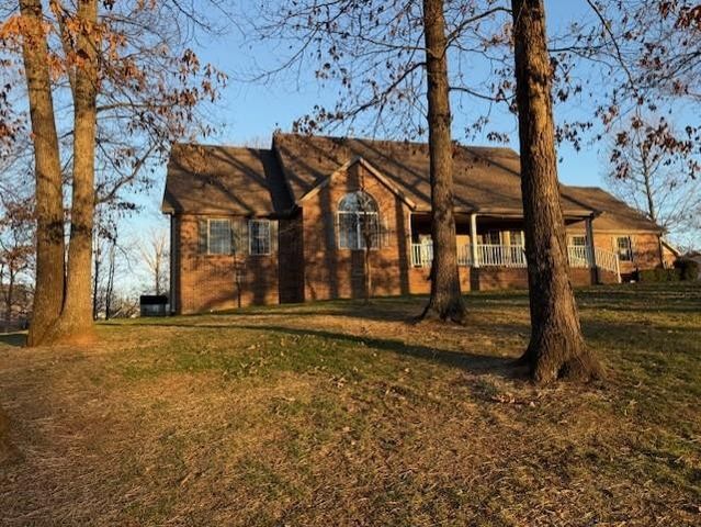 368 Stillwater Drive, Paris, TN 38242