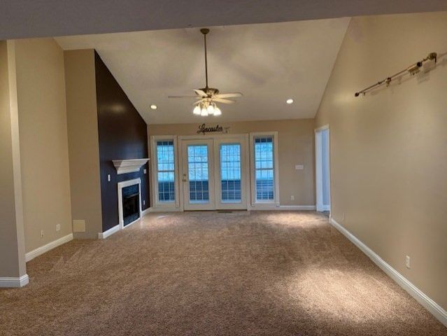 368 Stillwater Drive, Paris, TN 38242