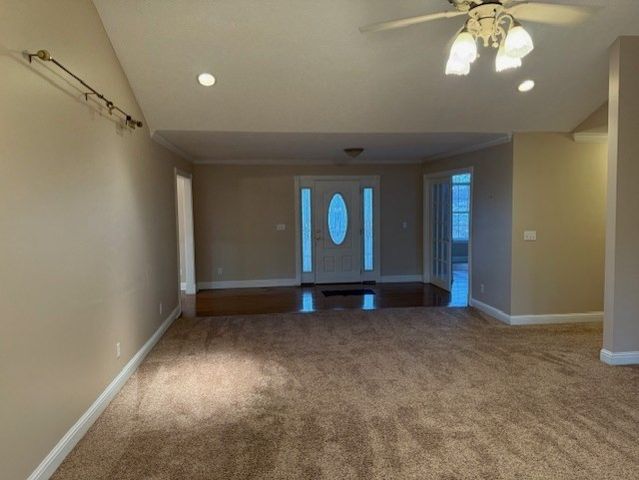 368 Stillwater Drive, Paris, TN 38242