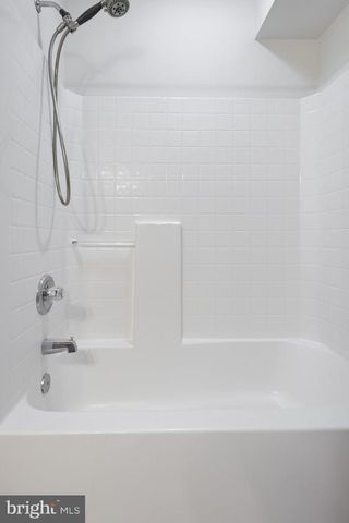 492 HARMON RD, Philadelphia, PA 19128