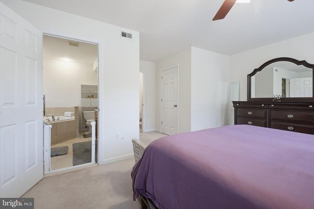 492 HARMON RD, Philadelphia, PA 19128
