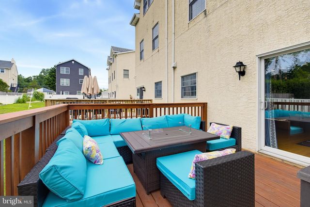 492 HARMON RD, Philadelphia, PA 19128
