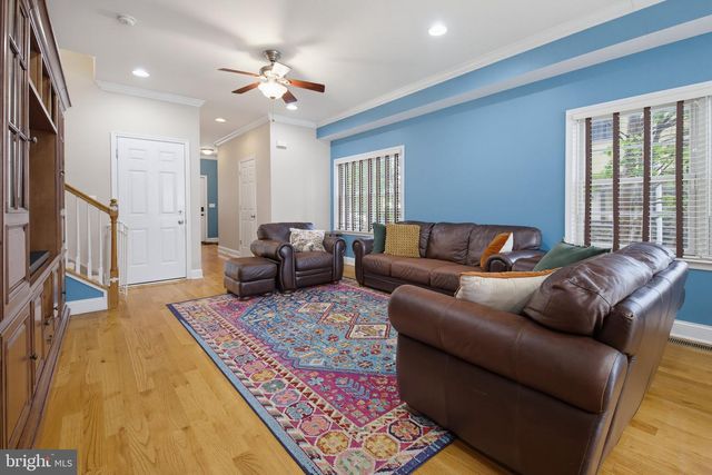 492 HARMON RD, Philadelphia, PA 19128