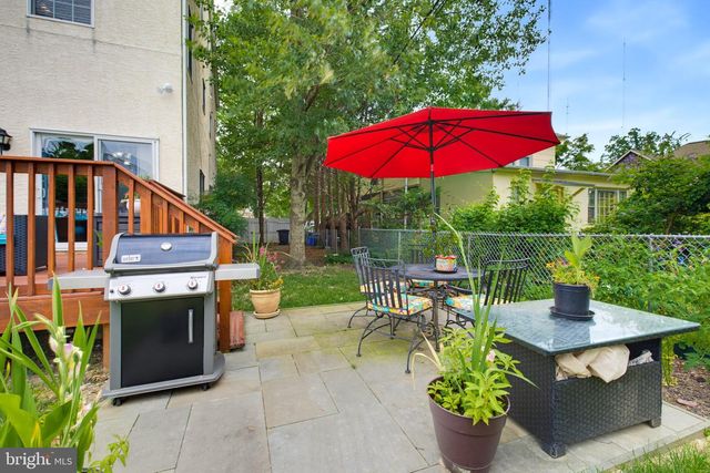 492 HARMON RD, Philadelphia, PA 19128