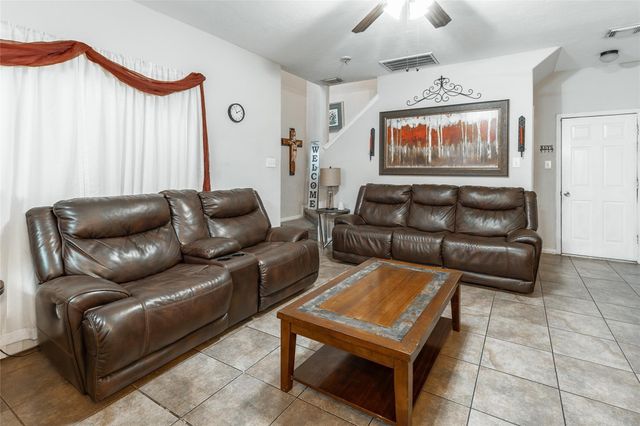 1417 Tx-146 S, La Porte, TX 77571