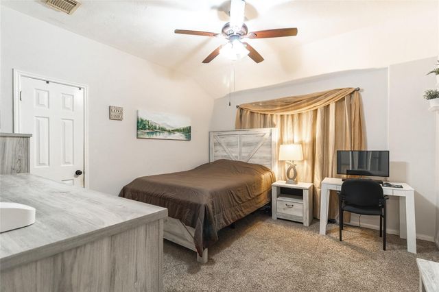 1417 Tx-146 S, La Porte, TX 77571
