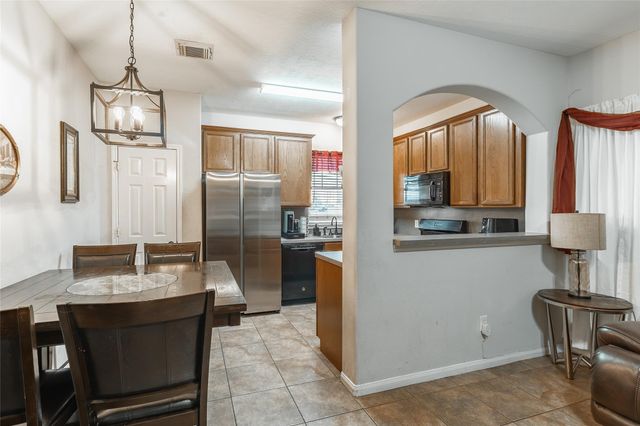 1417 Tx-146 S, La Porte, TX 77571