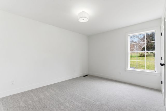 2014 Big Oak Dr, Spring Hill, TN 37174