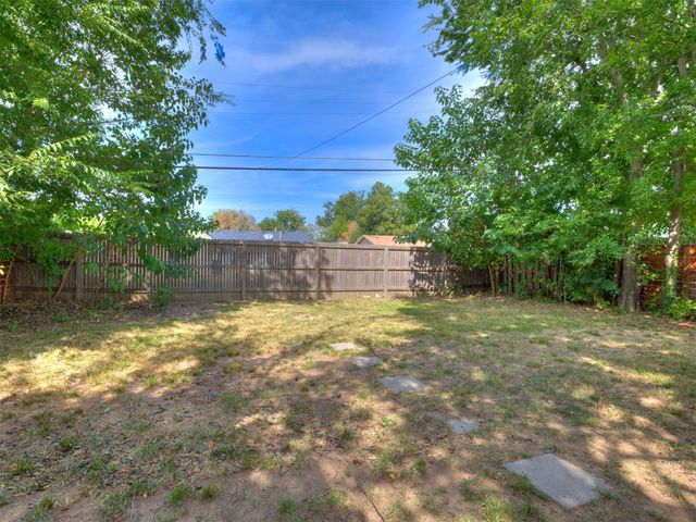 527 E Latimer Court, Tulsa, OK 74106