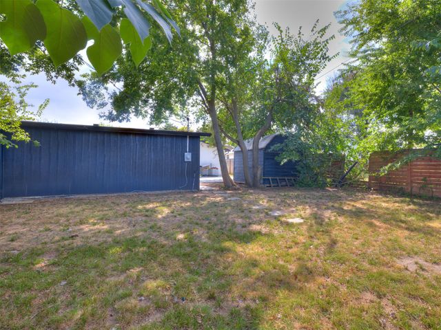 527 E Latimer Court, Tulsa, OK 74106