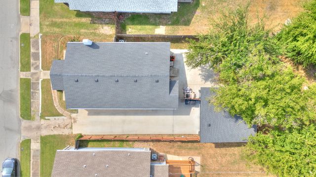 527 E Latimer Court, Tulsa, OK 74106