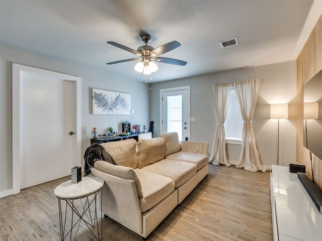 527 E Latimer Court, Tulsa, OK 74106
