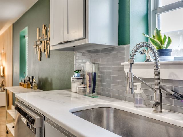527 E Latimer Court, Tulsa, OK 74106