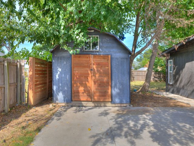 527 E Latimer Court, Tulsa, OK 74106