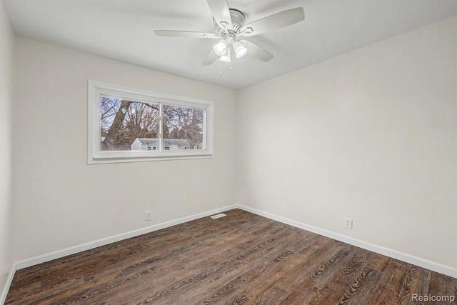 13704 Sherman Avenue, Warren, MI 48089