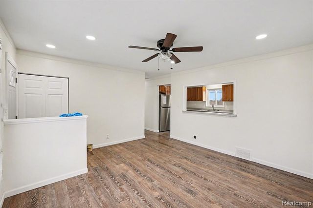 13704 Sherman Avenue, Warren, MI 48089